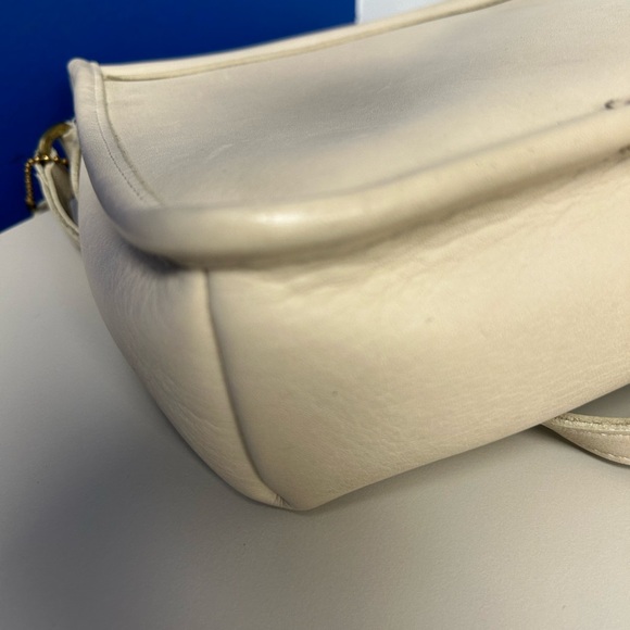 Coach Vintage Leather Beige Compact Pouch Crossbody - Picture 4 of 6
